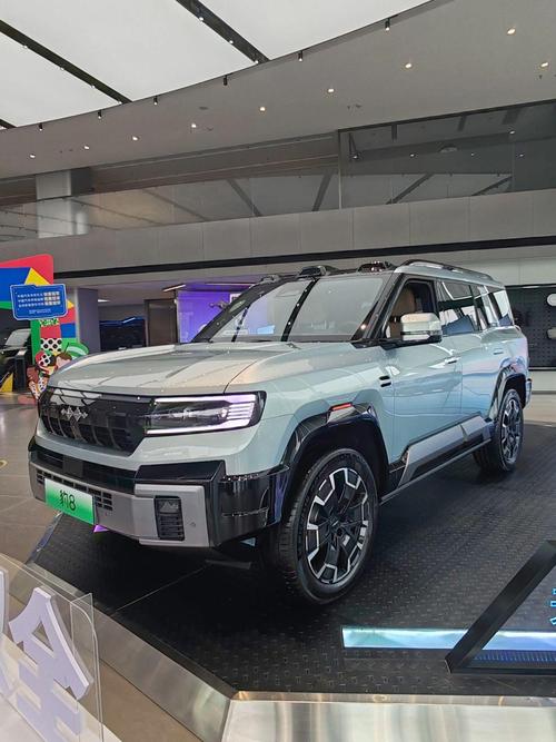 广州57比亚迪方程豹硬派越野的爆款，英菲尼迪35周年与你共成长